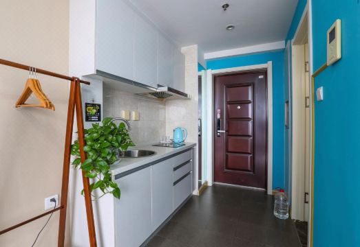 이허 즈싱 홀리데이 아파트먼트