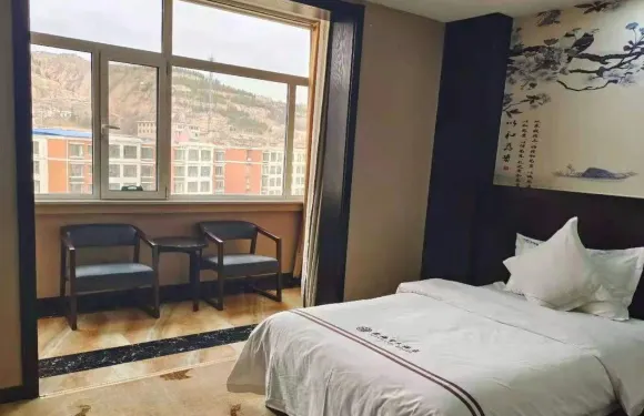 石樓聚福堂大酒店