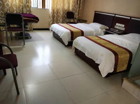 Xuanhan Hongyuan Hotel Отели рядом с достопримечательностью «Bashan Grand Canyon Luopan Peak»