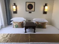 Yuxian Tudou Bann Inn - parking