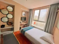 High-speed Railway Station Store of Baoyun Express Hotel in Zaozhuang