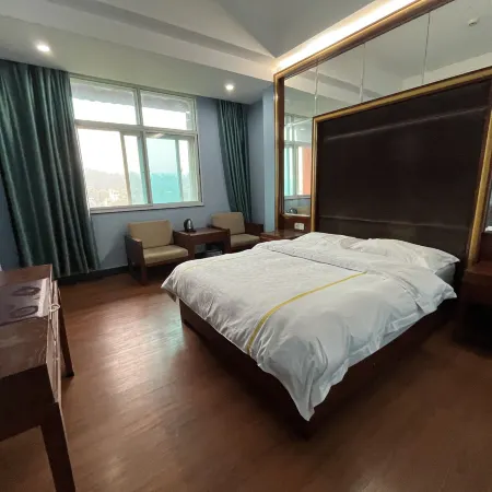 Tianbao Hotel