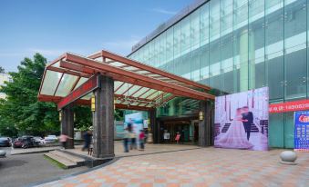 Hoting Holiday Hotel