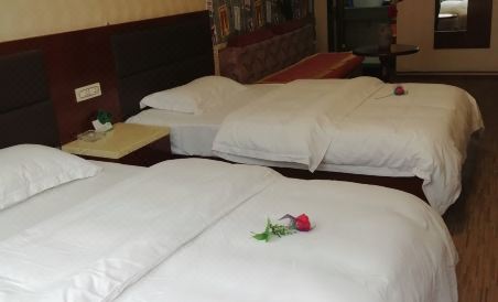Songzi Saturday Hotel - Housity