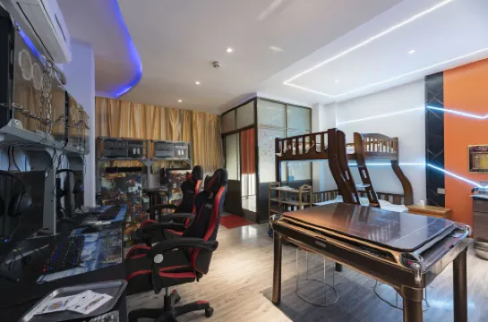 Caiyuan Electric Sports Hotel (Linyihe Eastern District Caiyuan Square Branch)