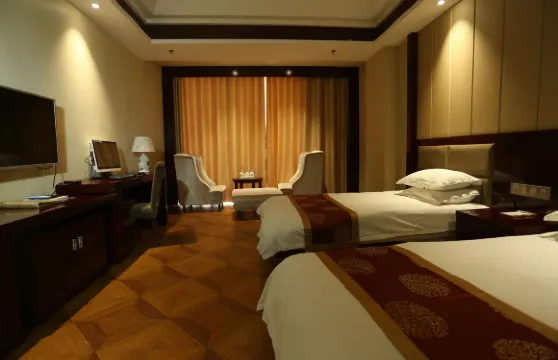 合作塞納生態飯店