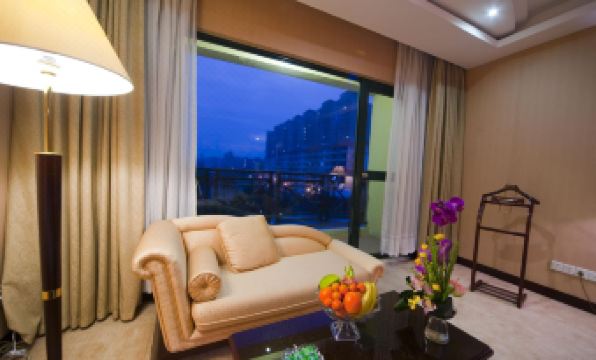 Metropolitan Yijing Hotel