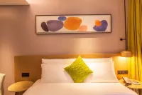 Mu Lan Zun Yue Hotel (Guiyuan Temple Branch, Wuhan National Expo Center)