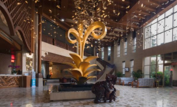 Poly Hot Spring Spa Hotel
