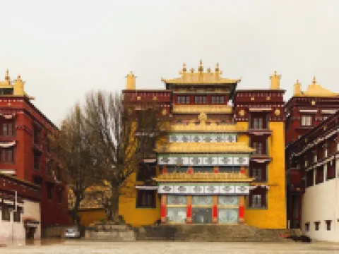 Litang Tu Bo Hotel Hoteles en Litang