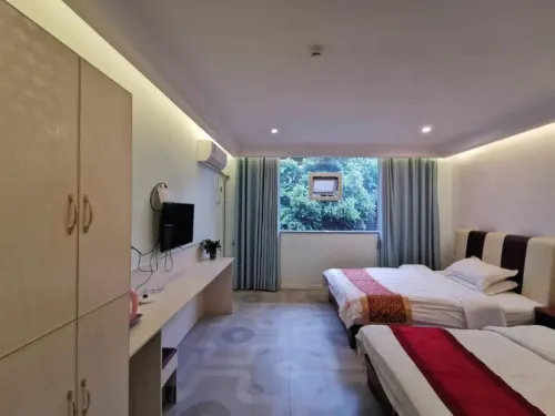 Yingshan Fulexi Hotel