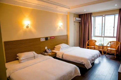 Yuhuan Mingdu Business Hotel - parcheggio