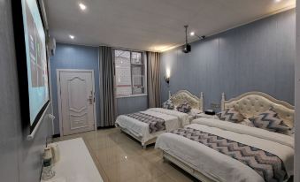 Heyi Business Hotel (Anshun Railway Station)