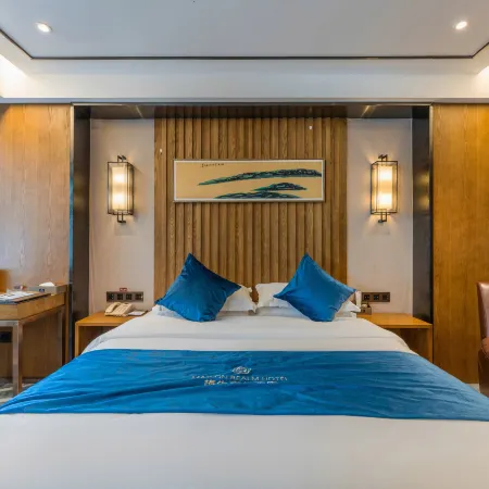 Maison Realm Hotel