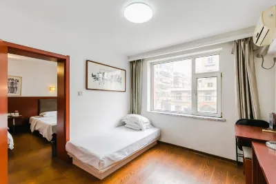 Huayi Hotel (Jinzhou Railway Station) Hotels in Jinzhou Railway Station/Qiansheng Shopping Mall