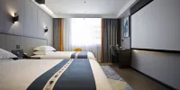 Golden Dragon Hotel - Cozy 2-bed Room