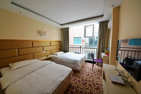 Nayong Jinnan Hotel Отели рядом с достопримечательностью «Jiutian Cave Zongxi River Scenic Tourist Area»