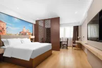 Yibin Four Leaf Hotel