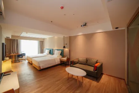 Cheermay Hotels (Zhuhai Fishing Girl Lovers Middle Road)