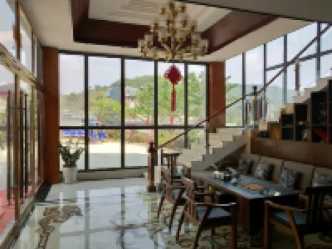 Lalong Yunqi Xiaozhu Inn