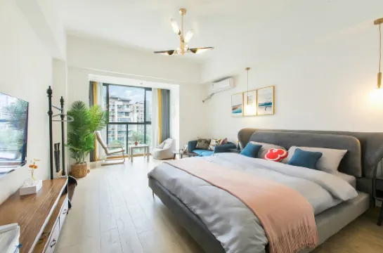 閒靜小憩民宿（都江堰融創店）