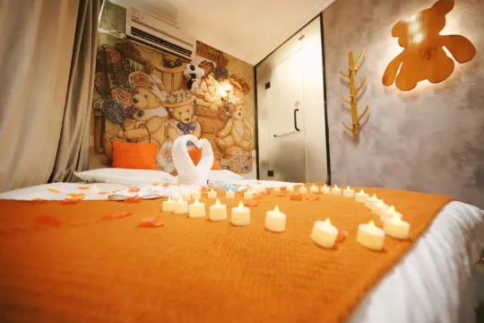 โรงแรมชุนเชอ (สถานีรถไฟใต้ดินถนนเซิงไท่ ถนนคนเดินหมิงเฉิง ถงหยว หนานจิง)