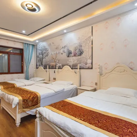Xichang Huaping Themed Inn (Qionghai Lushan Scenic Area)