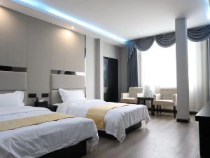 Qin'an Dongying Hotel