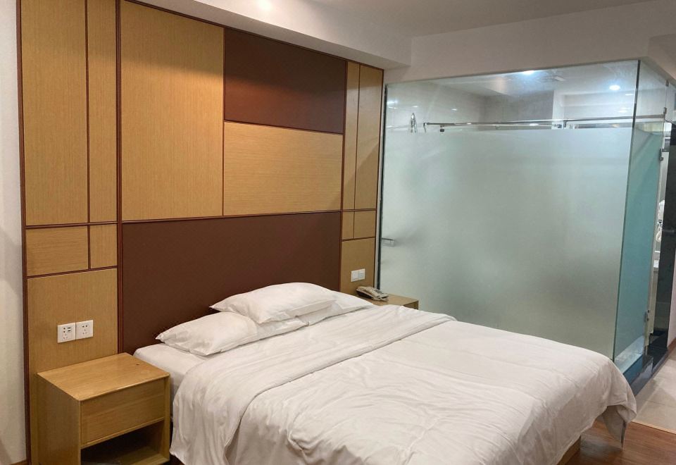 5. 시위에 호텔..