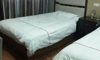 Longquan Jiutian Hotel