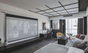 City Light LOFT Designer Cinema Apartment (Huai'an Chuzhou Wanda Shop)