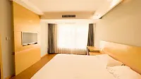 Tongbaiyun Hotel (Suqian Hongzehu East Road Sunshine 100 Shop) - 2 stelle
