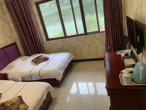 Wenchuan Mingyang Inn