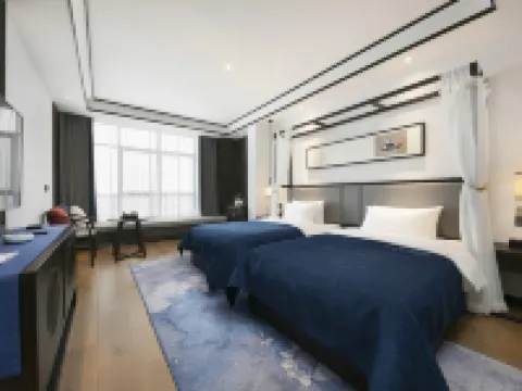 Qianna Hotel (County Government Branch, Manren Square, Mianchi) Hotels in Mianchi