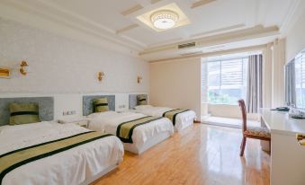 Luding Jinmaoyuan Business Hotel