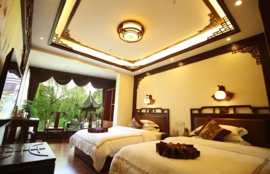 興文藍月星賓館