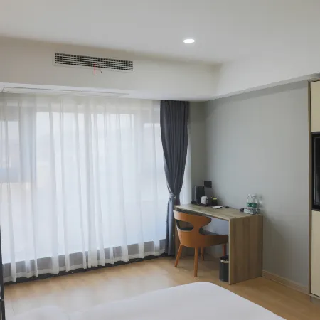 Change Hotel
