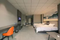 Cihu Memory Hotel (Huangshi North Station) Hotels in Huangshi