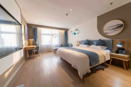 Grey Whale Smart Hotel (Baoding Train Station) Отели рядом с достопримечательностью «Baoding Bus Changchengchang Station»