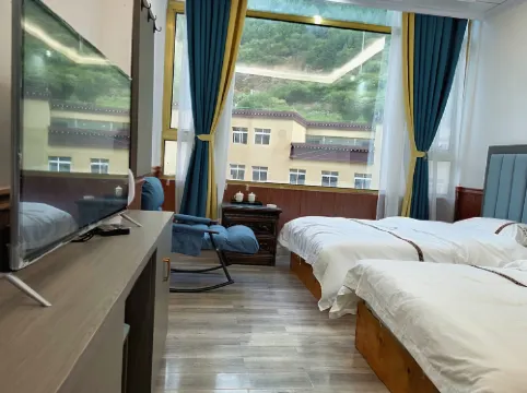 Xinlong Teng Zhikongsa Homestay