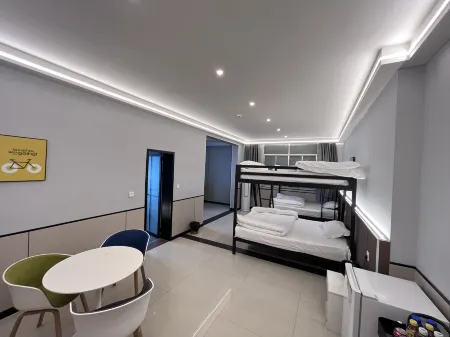 Xiaomili E-sports Hotel Отели рядом со станцией Minquan North Railway Station