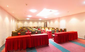 Homeinn Hotel (Anshan Lishan Square)