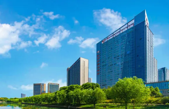 杭州濱江寶龍城誠業路華美達酒店