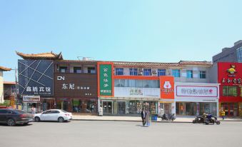 Huangpi Golden Yuanmeng Express Hotel