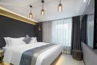 MiNi Designer's Premium Smart Art Inn (Wu Yi Square IFS Mall)