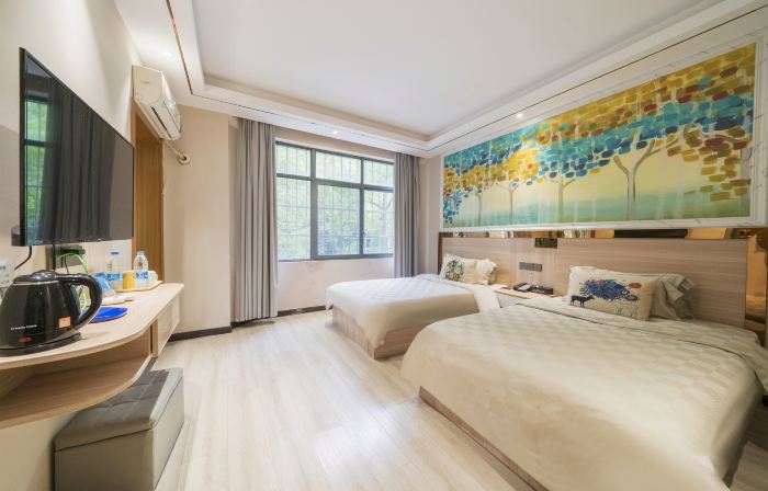 Chenzhou Jiajia Holiday lnn
