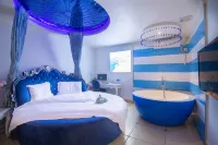 Tieling Changjiang Holiday Theme Hotel Hotels near Shineway Frozen Fresh Meat (Xinhai Garden Northeast)