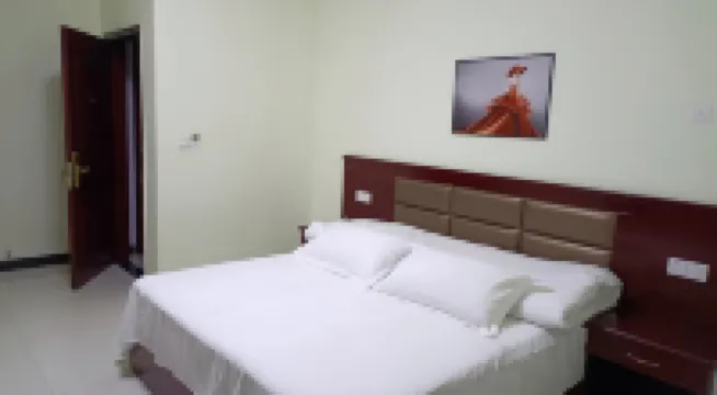 Jinning Hotel