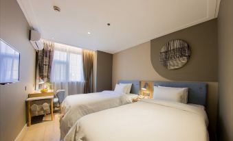 Motel Hotel (Lianyungang Tongguan Road Suning Plaza)