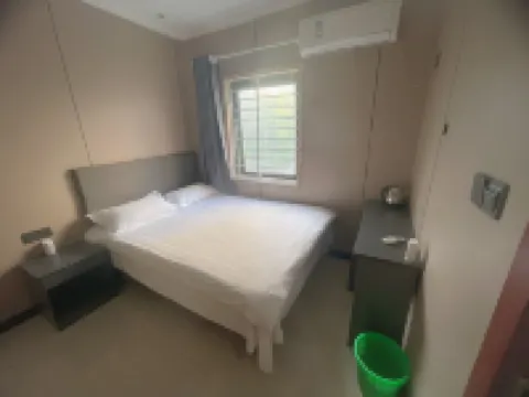 Yuefu Apartment